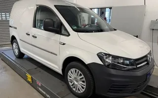 Volkswagen Caddy 2.0 TDI BMT Kasten AHK,Allwetter,Gepflegt