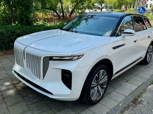 Hongqi E-HS9 President 99 kWh | 7-Sitzer | Frunk