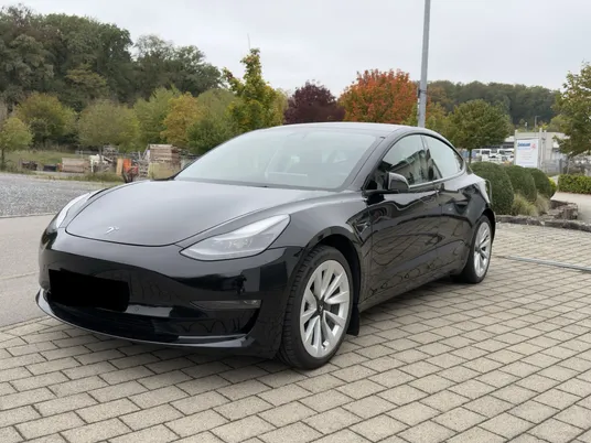 Tesla Model 3 Long Range AWD, 43.741 km, MwSt. ausweisbar
