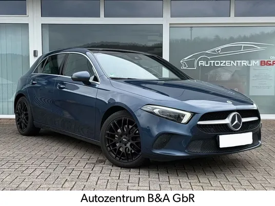Mercedes-Benz A 220