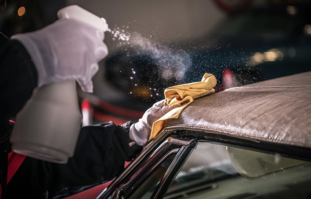 Autoscheiben innen reinigen: Produkte & Tipps