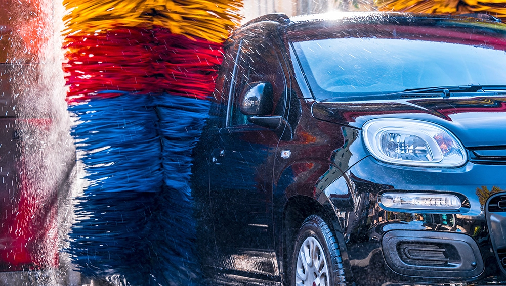 Alternative: Ihr Auto schonend in der Waschanlage waschen